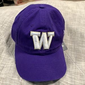 UW hat (purple)